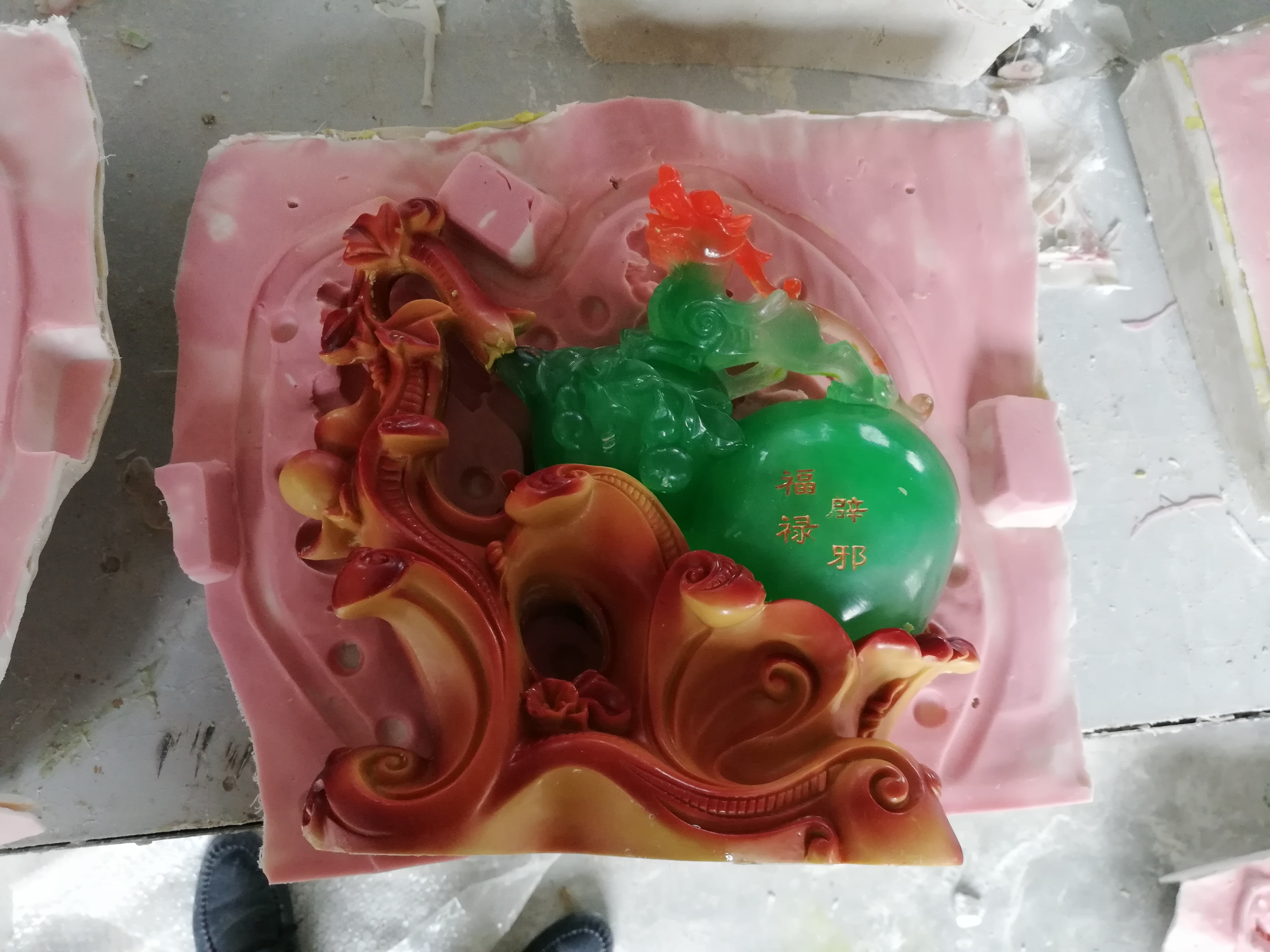 工業(yè)級(jí)模具硅膠不耐高溫怎么辦？